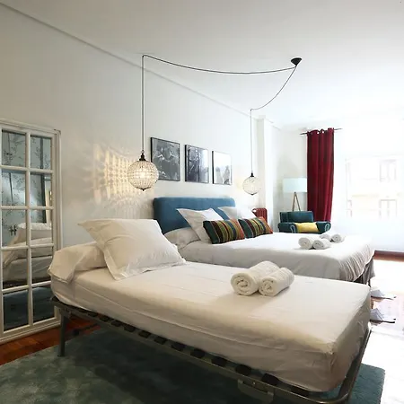 Apartment Cinema *